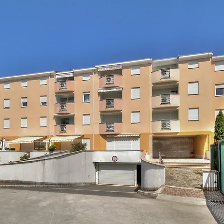 Guest house Branka - Monterol 3*